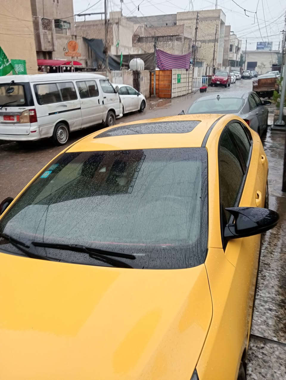 السلام عليكم اخوان فورتي فول واحد على واحد وارد امريكي  موديل 2021  بغداد مكينة 1600تيربو جانت خصوصي وحولته تكسي  سيارة باسمي مصفرة هيئة وغرامات  رقم بغداد مواصفات فتحة بصمه تشغيل بصمة ابواب كشن كهربائي جلد تدفئة وتبريد قطعتين بالكشنات والاستيرن دبل كزوز شفتات ستيرن صور الحادث والتفاصيل كلها بالمنشور تبديل قطعة وحدة بنيد والباقي كلها ليبل واحد ماشية 79 الف السعر 137مكان السيارة بغداد البياع رقم الهاتف *********** وتحياتي للجميع
