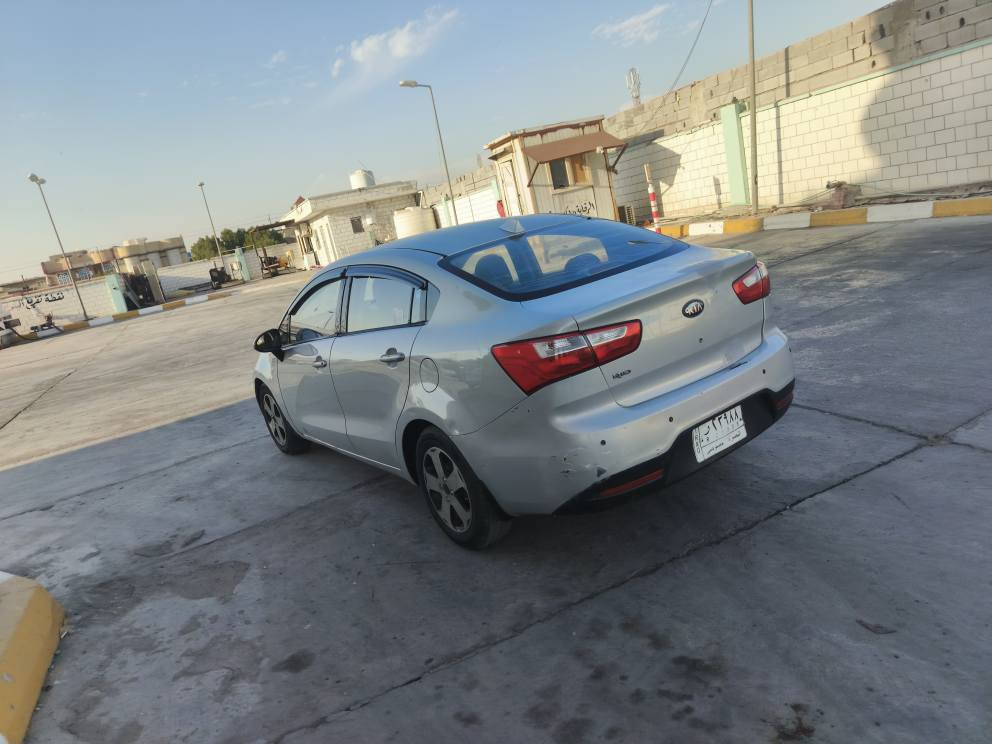 كيه ريو موديل2013خليجيه(السعر70)
(***********)كفاله ضربه وتبديل وصبغ بيها بس الرباع مال جاملغات الماميه صبغ فقط تبريد ثلج حداديه جديده تخم تاير جدد كهربايات كلها شغاله رقم بصره الماني تحويل*********** البصرة, العراق
