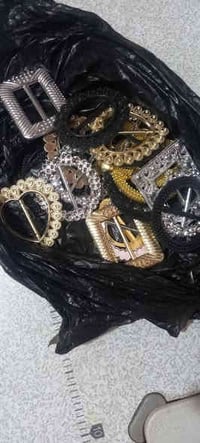 لوازم خياطة • سعر مناسب • للبيع