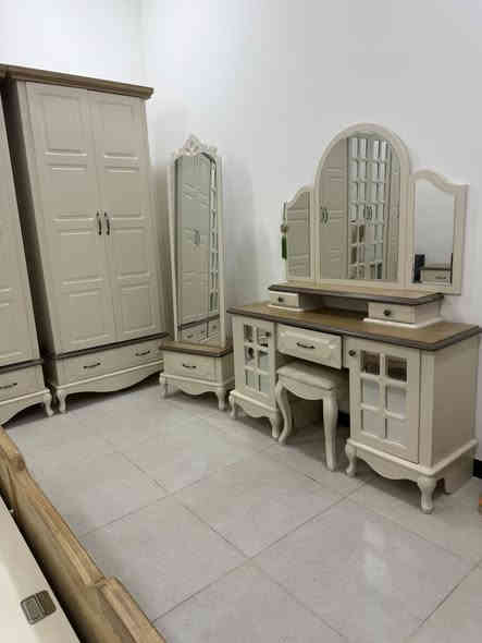 السلام عليكم غرفه ايطالي للبيع جديده مامستعمله ***********
