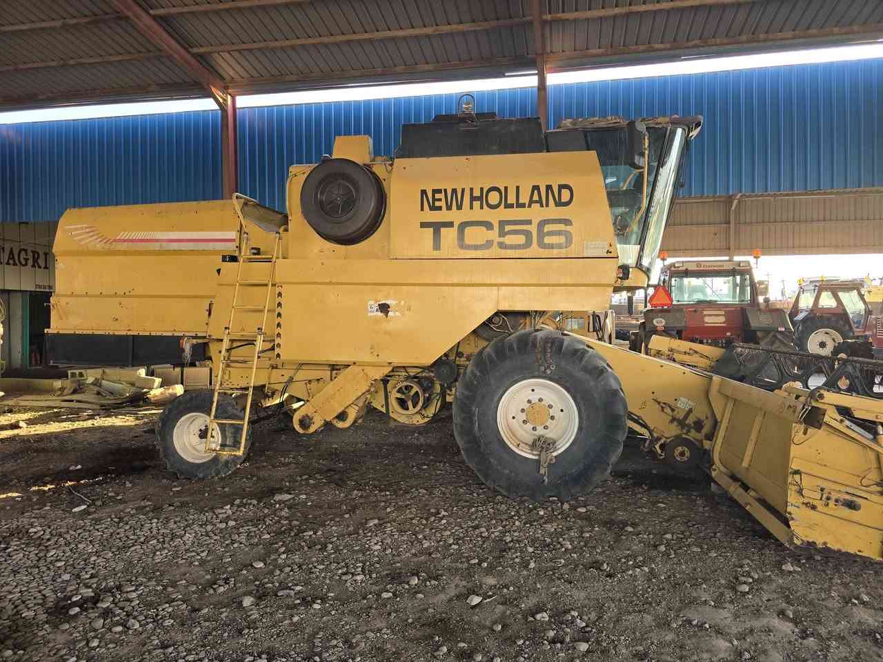 حاصده للبيع موديل ٩٨ رقم اربيل خمسه بلم تك ادرام السعر ٤٨ وبيه مجال الشراي لاتصال عله الرقم ***********
