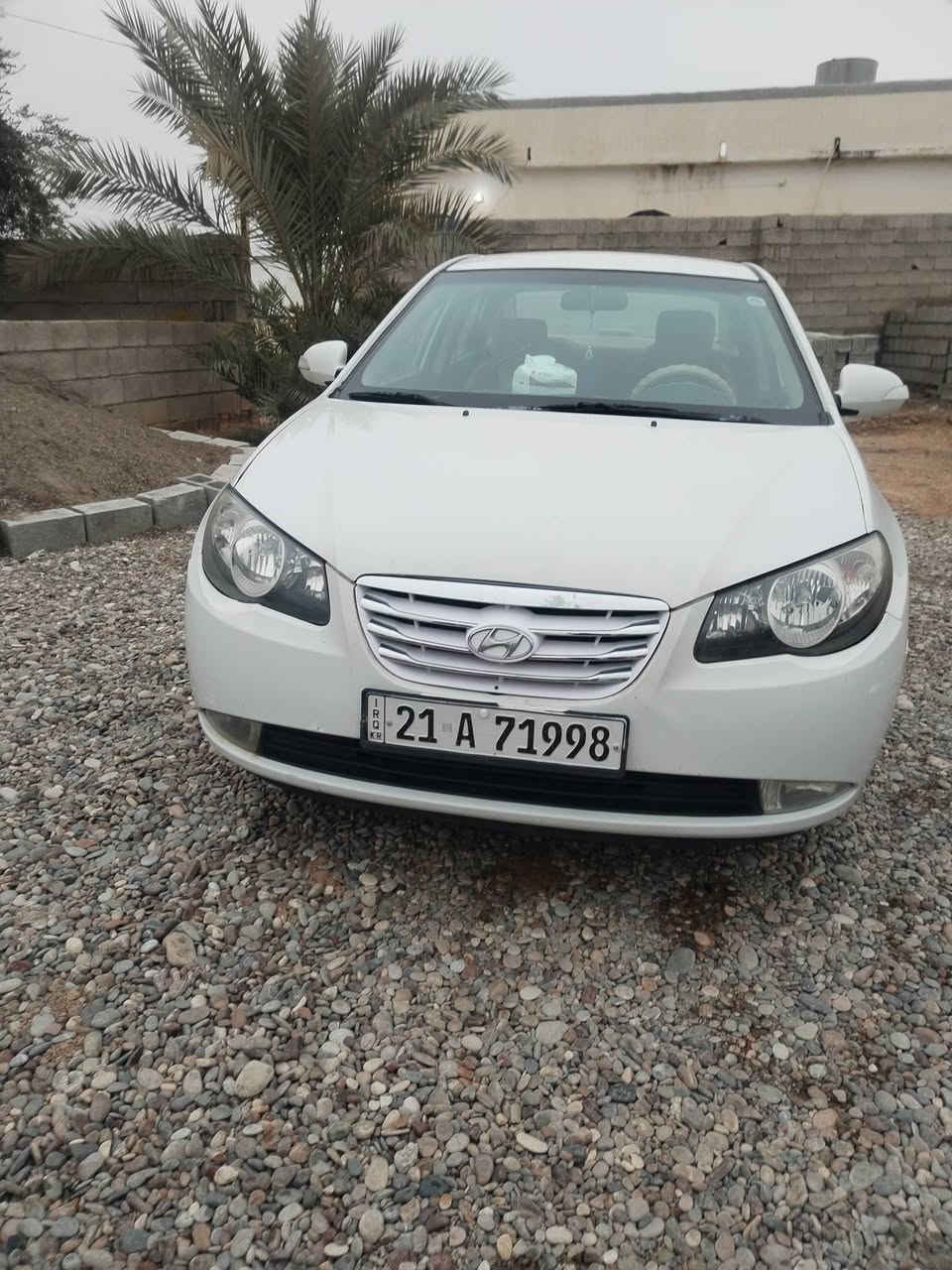 للبيع الانتره مقدس موديل ٢٠١٠ بدون صبغ او حادث كير محرك شرط السياره جديده مال بيت رقم جديد دفتر بانزين السعر ١١٥ بيه مجال حك جيتك الشراي يتصل على *********** مكان السياره الحويجة العباسي قرية العيون
