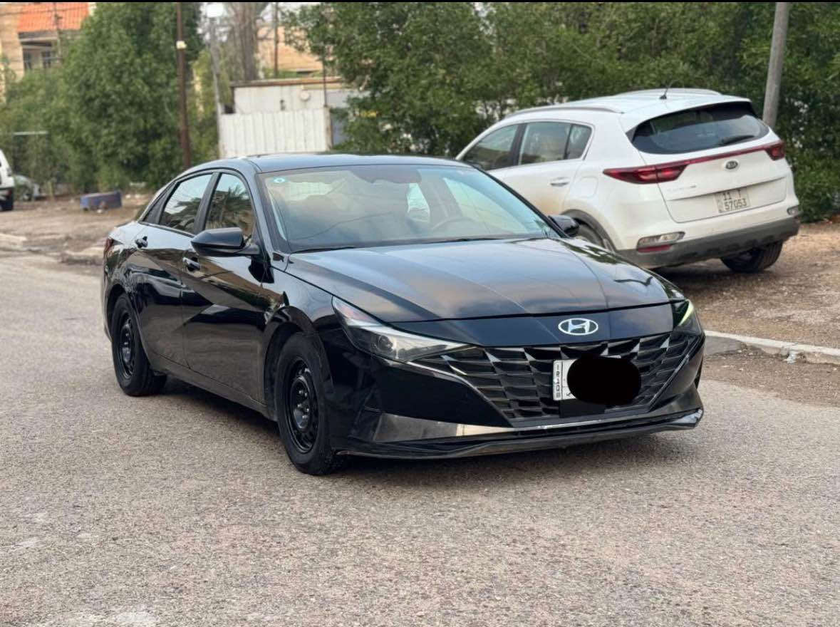 النترا 2023 للبيع  ٢٠٢٣
وارد امريكي حادث بنيد فقط  وبلعراق طخه بسيطه بين البابين ونصبغن الباقي مكفول صور الحادث والسونر بالمنشور 
كير مكينه صدر على وضع الشركه ماشيه 70 
رقم بغداد الجديد/ هزة جديدة/ سنوية جديدة
مواصفات فول عدا الفتحه ( بصمه / تشغيل عن بعد / دشبول ديجيتال / سايد بريك دكمه / اوتو هولد / 3 انضمه قياده / تدفئه كشنات / شحن واير ليس ) 
مكاني بغداد/ اليرموك 
السعر :- 133 وبي مجال 
للاستفسار :- *********** بغداد, العراق
