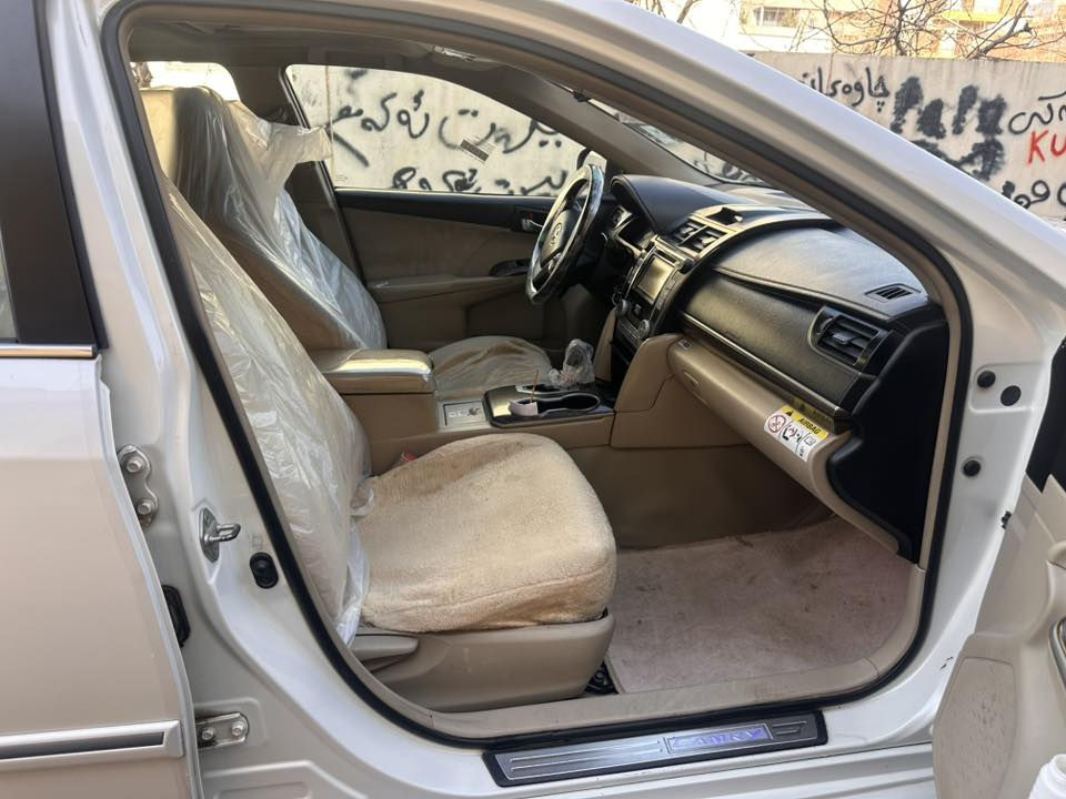 تيوتا كامري خليجي فول مواصفات GXL
سيارة مكفولة كفالة عامة جديدة توحفة✅
سيارة رقم سليمانية و سنوي جديدة ٢٠٣٠ 
موديل 2012 ي خليجي فول مواصفات 
كاميراو شاشة بلادي  و حاسات باركينك
سلايد و بردة كهربائية 
تحكم استيرن و تحديد سرعة 
گيرو محرك كفالة اب شرط
لايتات امامي متحرك 
باقي هواي مواصفات 
مكان سيارة داخل سليمانية 
ابشرط تحويل و وكالة 
***********
