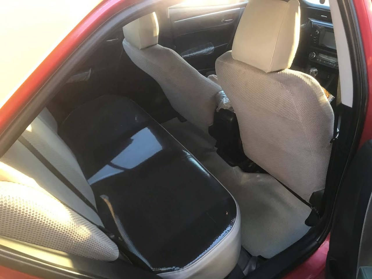 كورلا موديل 2015 ايس رقم بغداد ماشيه 170 بيهه تبديل بونيد وجامراغ وشاصي بي رصعه سيارة جديدة العنوان كركوك السعر 123الشراي يتصل ***********
