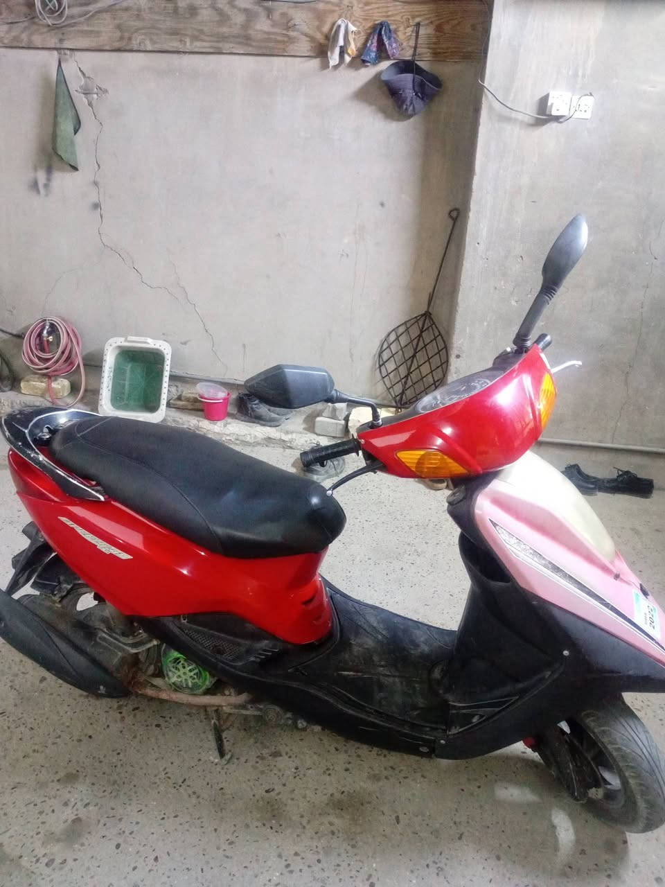 سلام عليكم ابريز كاملة مابيه نقص ماكينه بلاديه كهربائيات شغاله بغداد الحرية 650 
***********
