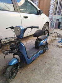 دراجة شحن • تحتاج بطاريات • سده الهندية