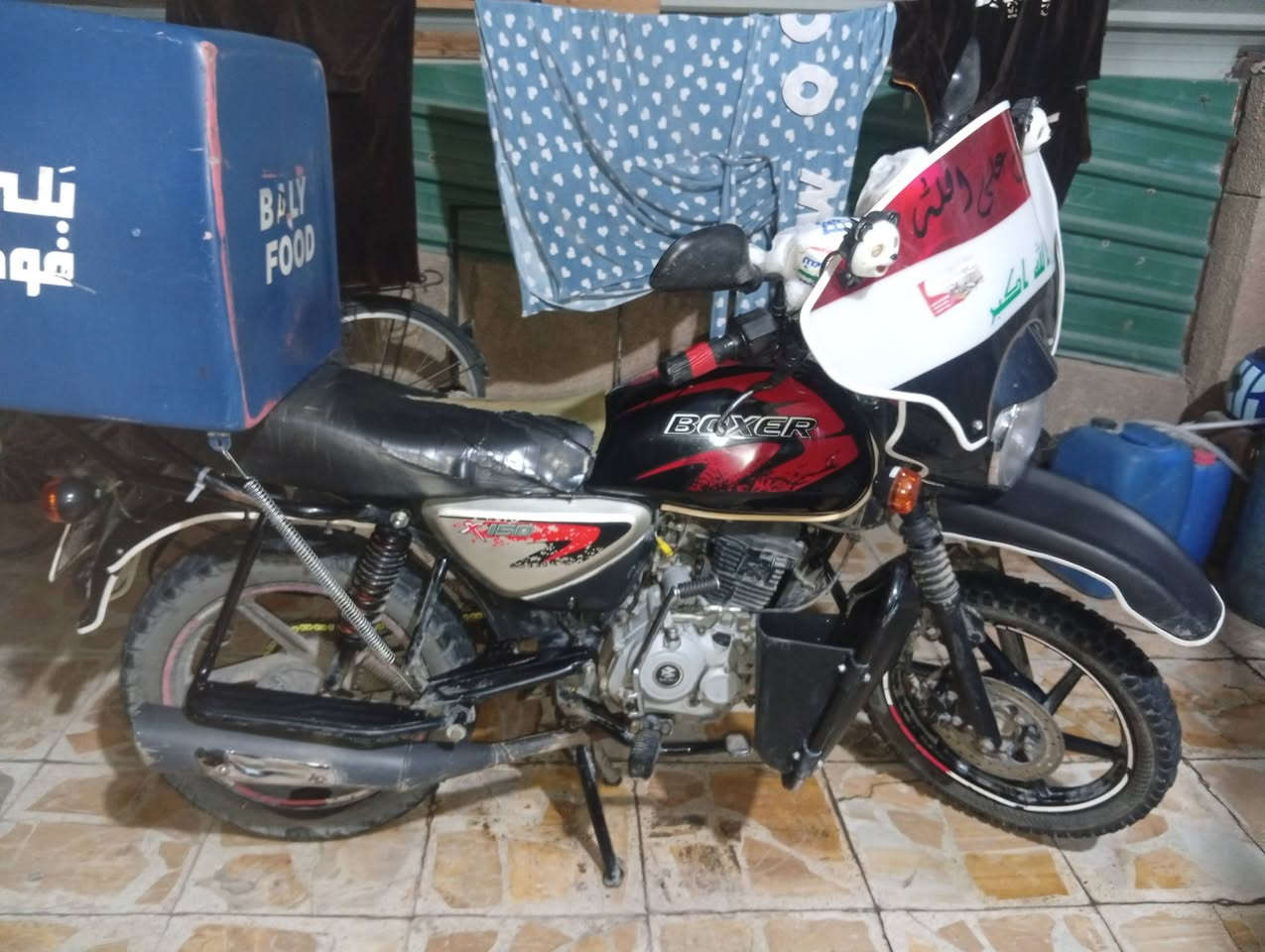 السلام عليكم اخوان عندي بوكسر موديل 23 مرقم كامل سنويه بأسمي شوكت ما يعجبك احولك .. مجفته تجفيت شركه كهربائيات كامله بيها بعض الملاحظات صالصنه طاك فلتر مالتها متأثر بس تطلع صوت وكشن يراد كل نقص بعد مابيها مكاني بغداد حي الجهاد *********** 
معندي مشكله اذا مراوس همين سعرها مليونين وبيها مجال بسيط كلش ♥️👍 الجاد ب شراء

