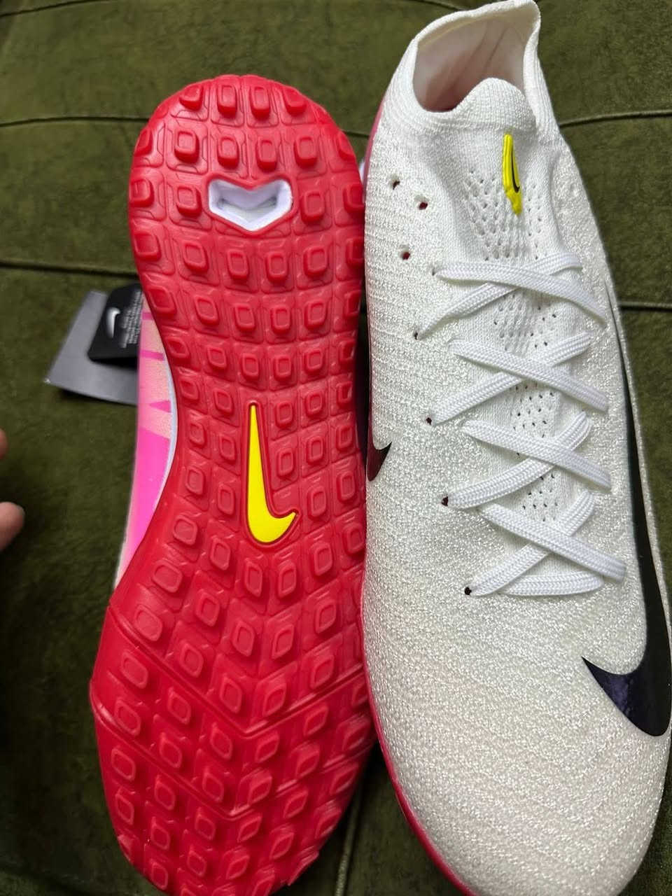 قياس ٤١
السعر ٣٠
يوجد توصيل


**إذا كنت صاحب هذا الإعلان وتريد حذفه لأي سبب، رجاءا أرسل رسالة إلى الدعم الفني**