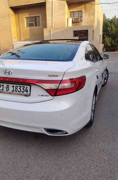 السلام عليكم
ازيرا خليجي موديل 2012
محرك دوش 3.0،،V6 مكينة وكير بحالة جيدة جدا 
فول مواصفات لمتد بانوراما
مري شفط +اشاير بالمري
بصمة تشغيل
بصمة ابواب
بردة خلفية كهرباء بردات ابواب
3انظمة قيادة
تدفئة تبريد مقاعد
حساس أمامي وخلفي
كشنات جلد كهرباء
مانع انزلاق
تحكم ستيرن جهتين
كروز سرعة وباقي مواصفات الازيرا معروفة
السيارة بيها صبغ جاملغ امامي أيمن أثر شخوط
وشبر اباب السايق فقط
اي ضرر بالسيارة ماكو
صدر خلفي أمامي وتخم تاير باتري جدد
السيارة جاهزة من كل النواحي
تحويل مباشر ثاني يوم من الشرعي
السعر 126 مجالها جدا بسيط
مكان السيارة بغداد الاتصال على الرقم ***********
