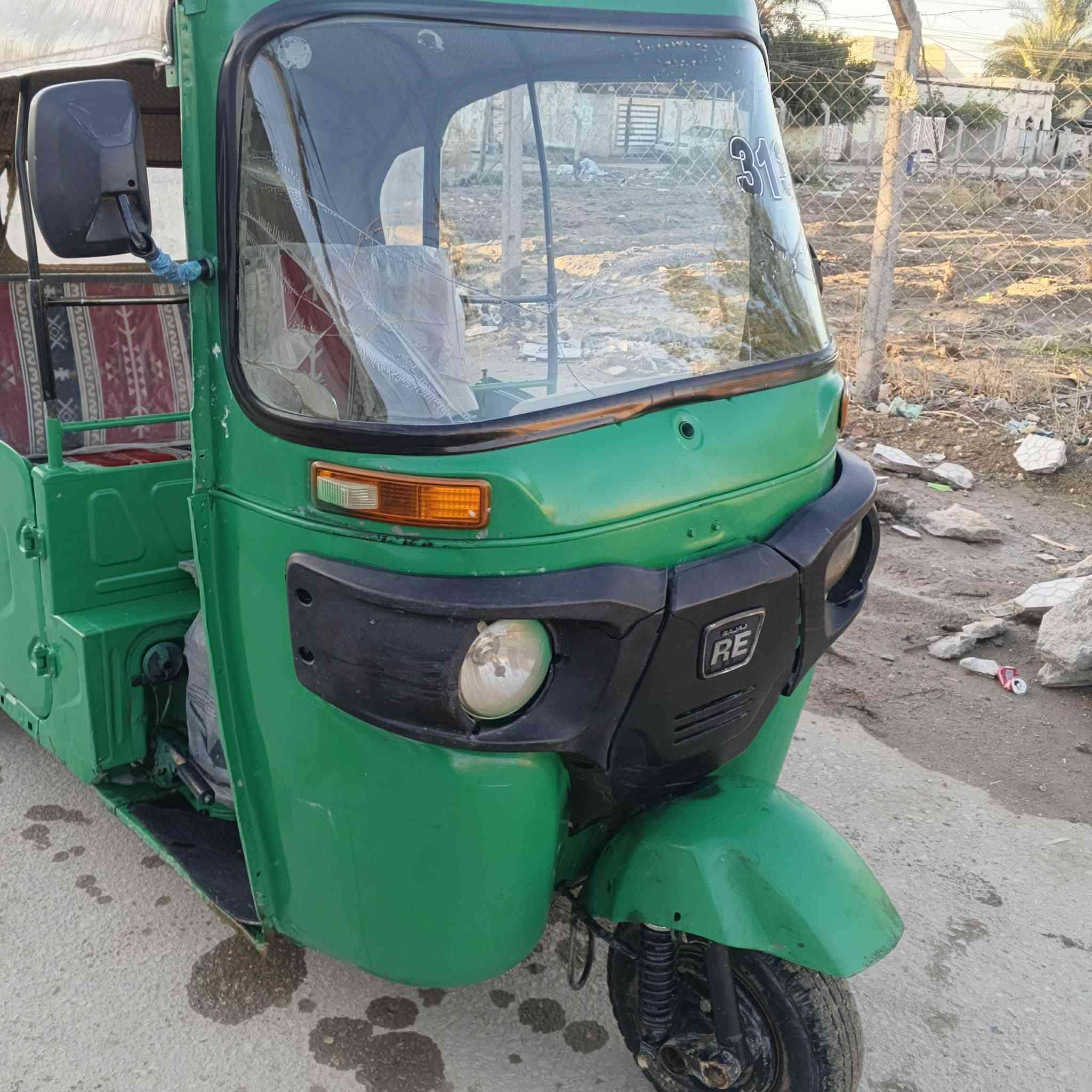 سلام عليكم مديل ٢٢ ارواق غبور القلم مصبوغ عام مكينه مفتوحه سعره ٦٥٠٠ وبيه مجال  مكلف بل نشر وهذه رقم راعيه*********** تكتك كلشي موضح بيه
