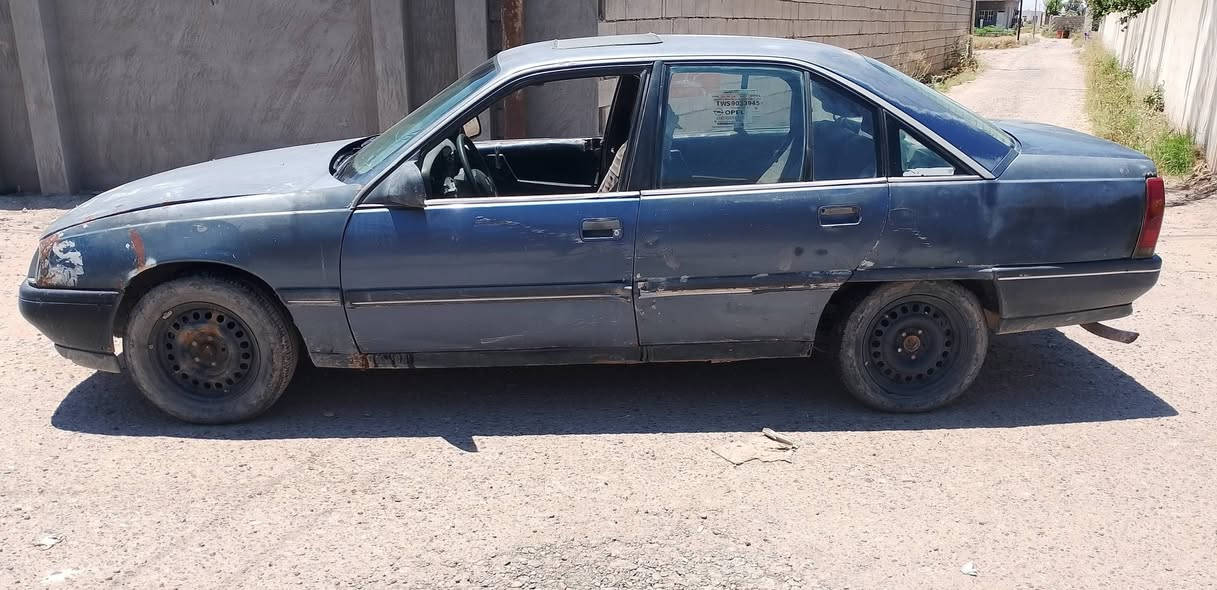 السلام وعليكم ورحمه الله وبركاته
سياره اوبل اوميكا رقم انكليزي والسنويه لل 31 يلا تنتهي وراعيها موجود تحويل شوكت ماتريد 
محرك ينقص  كير مابي شي  صدر زين وهاي كدامكم والسعر 16 وبيها مجال 

وهذا رقمي للاستفسار  ***********
