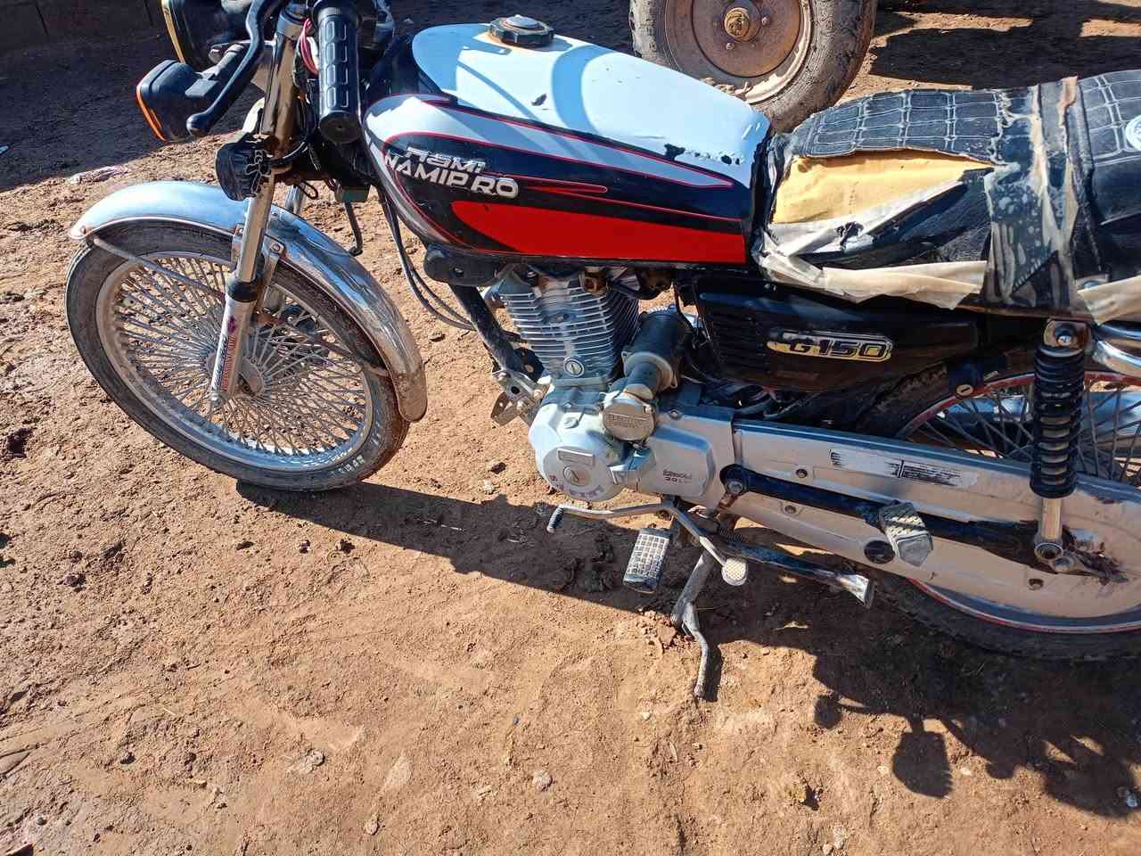 السلام عليكم ماطور للبيع الموديل 2019 محرك ما مفتوح ما بي اي نقص بس باتري اللي يحب اتصل على الرقم***********
