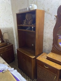 السلام وعليكم غرفه صاج نجاره تكمه سويته  ونظيفه كلشك وكامله  هيه والدو...
