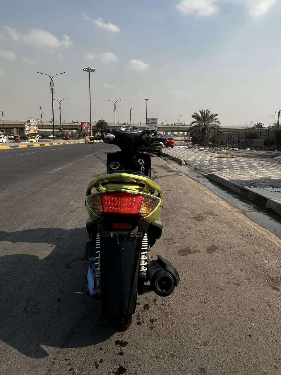 السلام عليكم دراجه سكنس كوري الدراجه مال رمبه ما ماشيه 19 ألف  السعرر 1500 مليون و نص الهاتف *********** الدراجه مكينه جديده و ما مفتوحه الدراجه جديده دبل إشاره لايت عداد كيلو متر تايرات جديدات بريكات دبلات كله جديد الشراي يتصل
