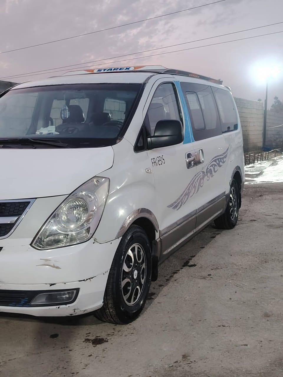 سلام عليكم ستاركس 2009 مسكر اوتو رقم بغداد جاهزه من كلشي بيهه طخات وتصليح خياس  مكينه كير حداديه تبريد تخم تاير كله جديد مكان السياره ذي قار قضاء الاصلاح *********** السعر 122 بيهه مجال.    مكلف بلنشر
