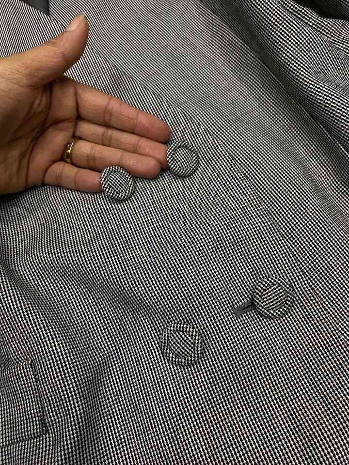 جاكيت بليزر ربيعي مقاس ٤٢ /٤٤للبيع ٨ دنانير شامل التوصيل


**إذا كنت صاحب هذا الإعلان وتريد حذفه لأي سبب، رجاءا أرسل رسالة إلى الدعم الفني**