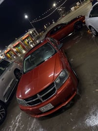 دوج افنجر 2008 محرك 2400   4 سلندر تبريد فول ثلج  سيارة جاهزة من كلشي ...