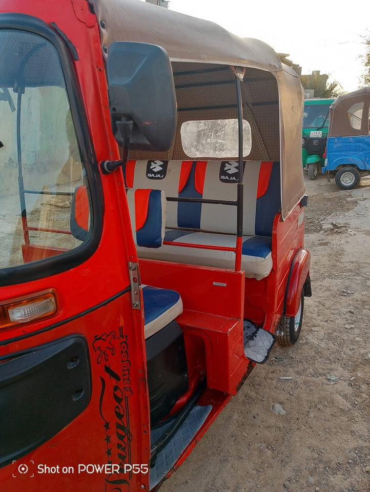 السلام عليكم التوك توك للبيع جديد كلشش رقم ديالى وباسمي  واوراقه اصوليه 
موديل 18 شهر 12 كفاله عامه سعر5 ملايين وبي شي بسيط 
للاستفسار ‭0771 129 6451‬
ابو رسول مكاني كاطون الرازي
