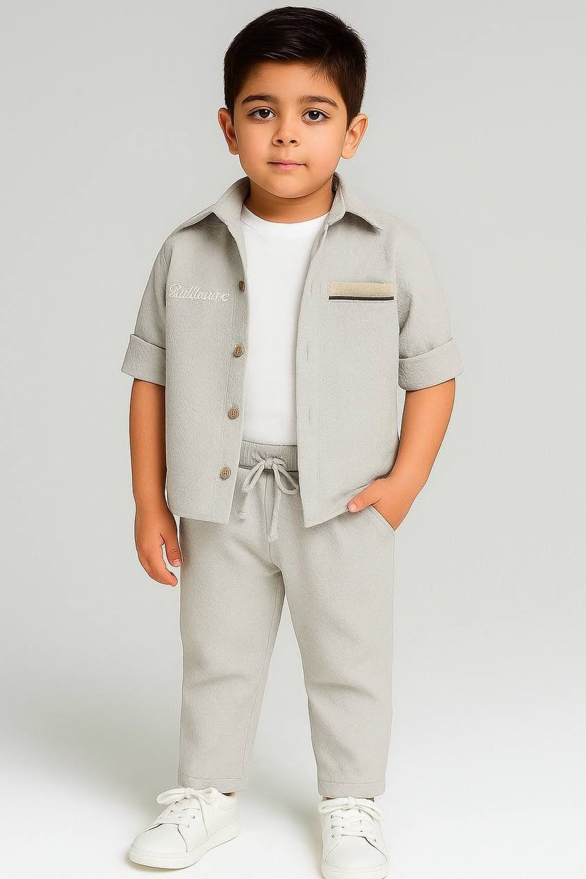 سوت طفل من سنه ل١٠ سنوات
ازياء الكوخ  في الرفاعي


**إذا كنت صاحب هذا الإعلان وتريد حذفه لأي سبب، رجاءا أرسل رسالة إلى الدعم الفني**