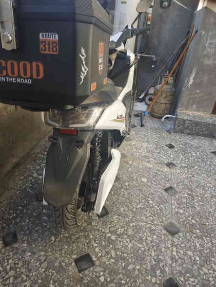 دراجة شحن GTR  استخدام 4 ايام فقط للبيع
حجم بطارية 50
ملف 3000
دراجة خير من الله رزنة وجديدة سعرها 2 مليون قفل 
***********
