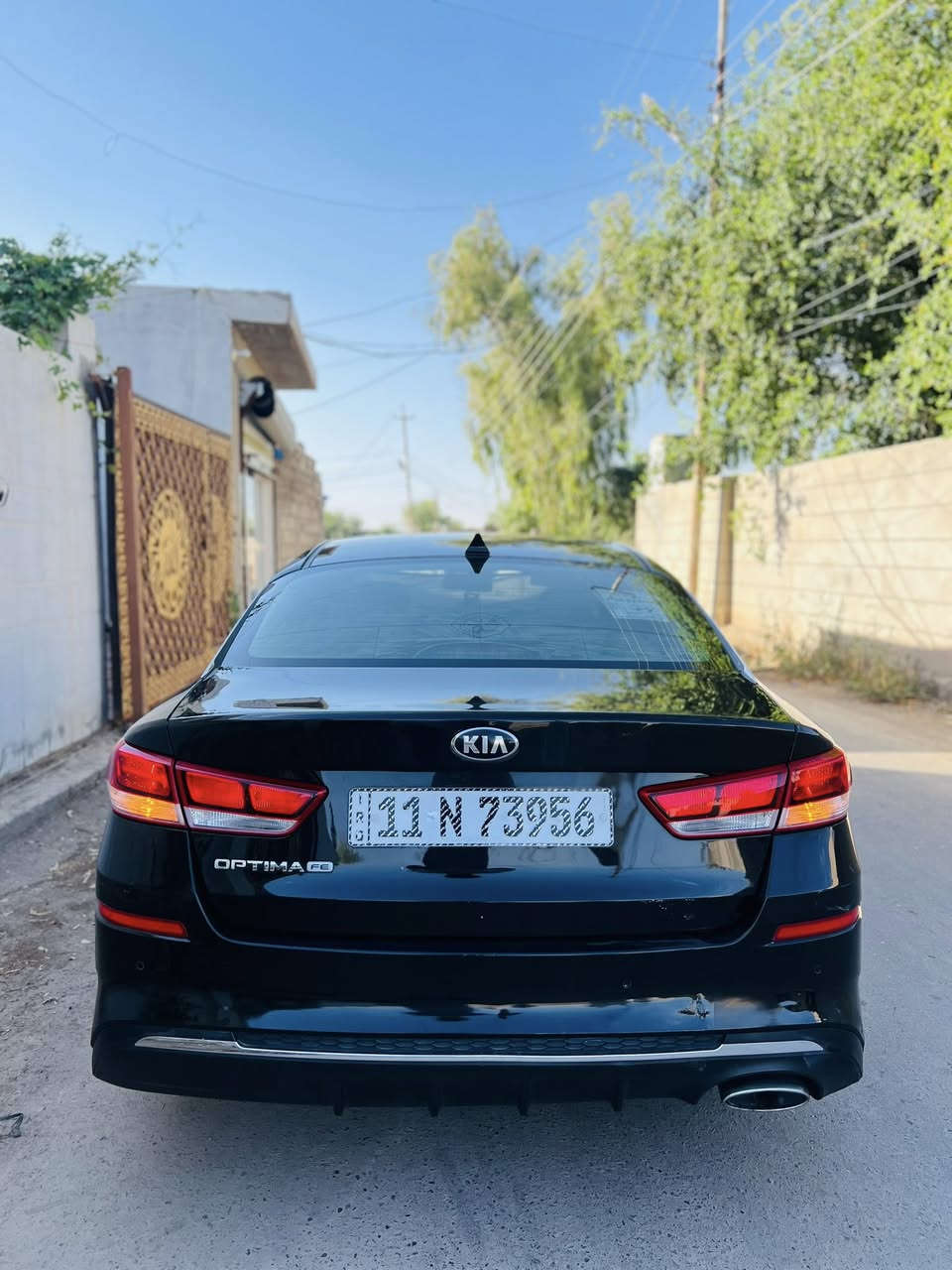 سلام عليكم..
للبيع اوبتيما 2019 لون اسود ملكي 
رقم بغداد دولي بأسمي سنوية جديدة
سيارة حيل حلوة واحلى من الصور 
جاهزة مجهزة بدون كل نقص 
مواصفات نص فول 
(محرك 2400 شرط كير 6نمر شرط داخل لونين شاشة كبيرة تحكمات ستيرن وباقي المواصفات معروفة)
بيها 3 مكانات صبغ بدون دواخل شرط والباقي مكفول…
سيارة كير محرك صدر تبريد تدفئة كلة جديد…
مكاني صلاح الدين تكريت 
للاستفسار ***********
