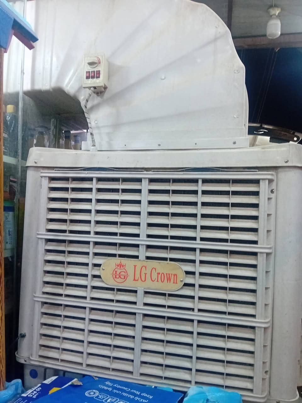 مبرده عملاقه لبيع تصبح مجمع او لحسينيه محلات كبار سعره 550 الف بيها مجال اي استفسار على الرقم او على خاص ***********
