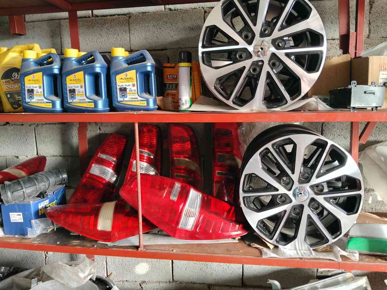 سلام عليكم من رخصت مدير الكروب محل سعد الاصلي لبيع قطع غيار استاركس بانسب الاسعار المكان ذي قار قضاء الرفاعي الرقم ***********+  ***********
