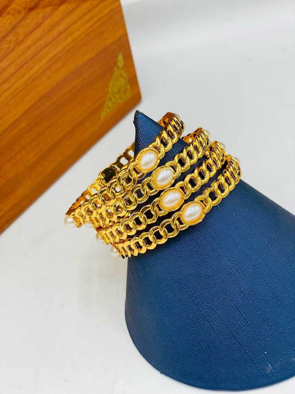 بتوت أطفال – ذهب برازيلي  👶 قياس 50 و 55
دلعي أميرتك الصغيرة بأجمل بتوت أطفال ذهب برازيلي
لمعة حلوة ✨ طلاء ثابت 💛 تصميم ناعم يجنن
مناسب للعيد والهدايا والمناسبات 🎁
📩 للاستفسار مراسلة الصفحة
📍 تكريت – مجمع العقيق التجاري مقابل منتزه زيونة
🚚 توصيل إلى كافة محافظات العراق
#ذهب_برازيلي #اكسسوارات_اطفال #هدايا #ترند #girly


**إذا كنت صاحب هذا الإعلان وتريد حذفه لأي سبب، رجاءا أرسل رسالة إلى الدعم الفني**