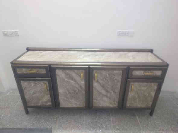 بغداد /حي البساتين
***********
بي واتساب
