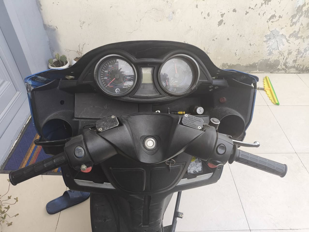 السلام عليكم ماطور  اديفا ADIVA AR200 ٣ تايرات  ياباني بدون ارقام مكانه اربيل السعر :٦ وبيهه مجال


**إذا كنت صاحب هذا الإعلان وتريد حذفه لأي سبب، رجاءا أرسل رسالة إلى الدعم الفني**