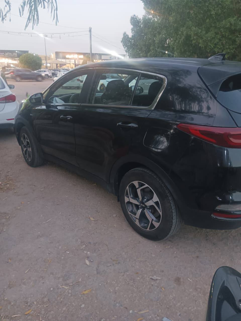 سلام عليكم
كيا سبورتج موديل 2020 وراد امريكي رقم اربيل نص موصفات
ضرر بس صندوق بدون اريربالك  سونار موجود 
ماشيه 149 
سعر 145 وبيه مجال 
مكان السياره كربلاء المقدسة 
رقم ***********
