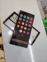 S22 ألترا للبيع شرق أوسط ذاكرة 512 مكفول من الفتح  بي فطر زغير ما مأثر...