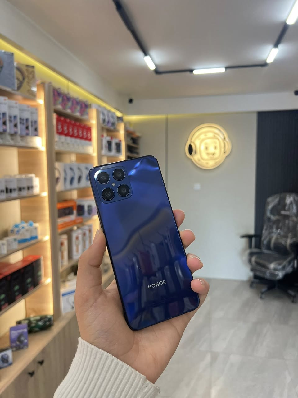 HONOR X8 🖤🩶💙
بسعر 109 الف فقط 🥰

ذاكرة 128GB

رام 8GB

بطارية 5000

معالج سناب دراجون 

شحن سريع 33 W⚡️

نضافه 100%

المكان موصل 

حي الميثاق 

للاستفسار 

***********
