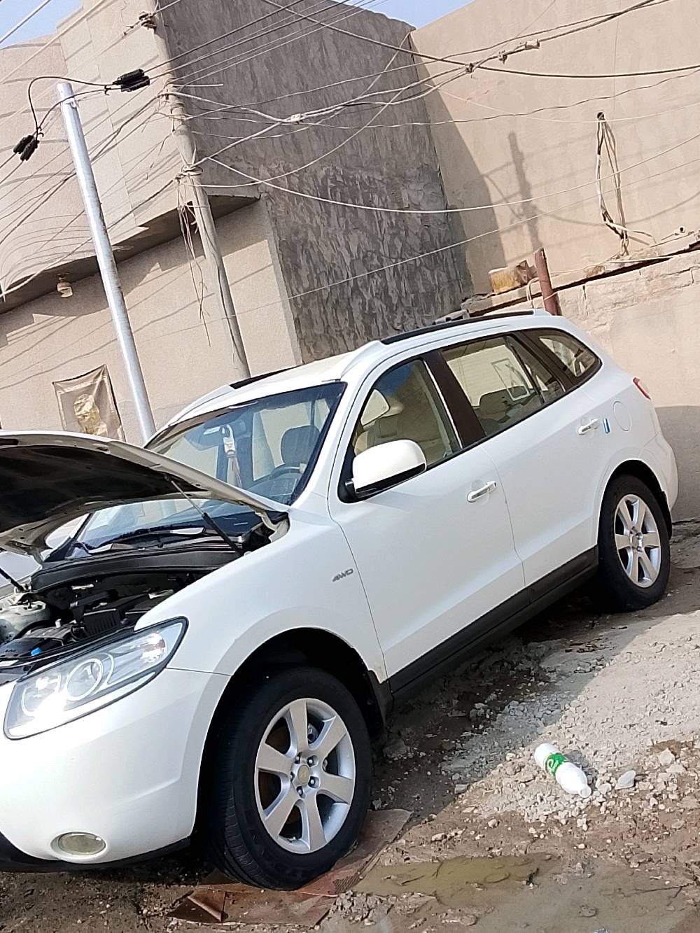 السلام عليكم سنتافي2008 ٧راكب 3 قطع تبريد مكفول كفاله عامه بيها فقط تكحيلات بسيطة محرك 2700طابوكه جديده وعندي سونار الي يحب يتفضل خاص ويشلع عيوني مكاني حله مركز مدينة السعر 140وبيها مجال 
***********