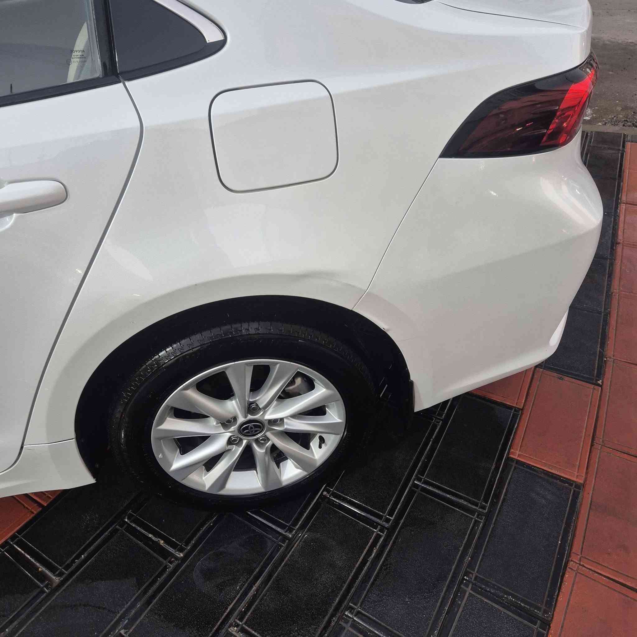 كورلا موديل ٢٠٢٣ سار رقم سلمانيه ماشيه ٦٢الف السياره باسمي الضرار طخات قليله السعر تعال خاص او الاتصال على الرقم ***********
