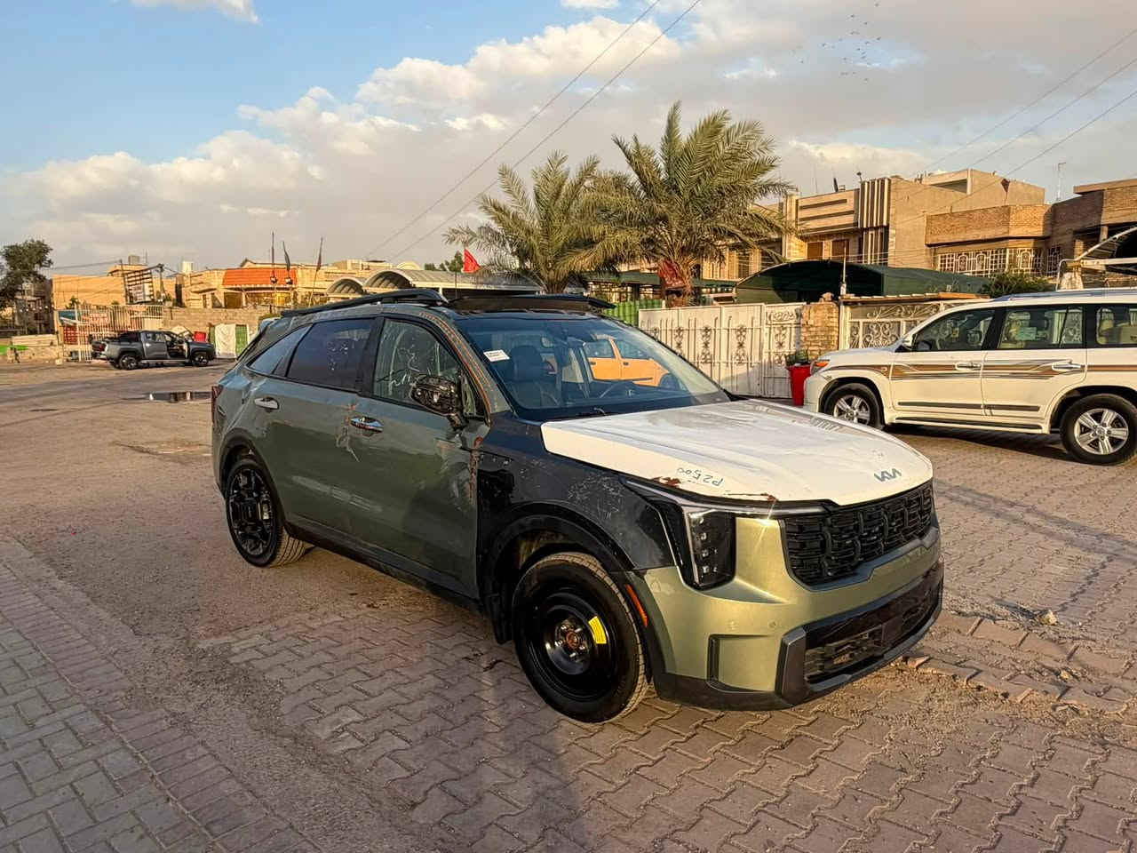 كيا سورنتو 2024 X_line فول مواصفات محرك 2500 تيربو دخول جديد منفيست بأسمي حادث موضح بالصور مواصفاتها ( بانوراما _ بصمه _ تشغيل عن بعد _ كشنات جلد + كهرباء _ كراسي خلفيه سياحيه منفصله _ جنطه كهرباء _ شاشه متصله +نظام كار بلي _ رادارات اماميه وخلفيه وجانبيه _ تدفئه بالكشنات _ اوتو هولد _ سايد بريك دگمه _ كاميرا خلفيه دواره _ وباقي المواصفات المعروفه ) 
((( للبيع فقط بدون مراوس   على هذا الوضع بدون لوحات )))
السعر :123$ $ وبيها مجال
العنوان : بغداد 
***********
