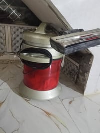 المانيه • مكنسة كهربائية