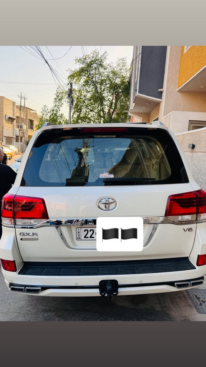 Land cruiser GXR  2021     V6 75,000
لاندكروزر 2021  GXR
‌‎ملاحظە : الاخوان رجائن بس بیع نقد بدون مراوس📌
أخت زيرو بل كارتون 📦📦
‌‎لاندکروزر 2021 
‌‎💎محرک 6 سلندر 
‌‎⌛️ماشي 75.000 ألف بسمطين  مكفولةكفالة عامة 
بيها بس شخطين بل باب وبل جاملغ منشورات 
‌‎ 💎 بدون صبخ .بدون بارد  ،بدون رصعات ،بدون 
‌‎دعاميات هم بدون صبغ ،رمل مابي ،لحية بدون صبخ ..بقية كلها بشرط

‌‎🧬فول فول مواصفات‎شاشة كبيرة
‌‎كاميرات 3 شاشات سيلاد فتحة سقف 
‌‎كشن جلد كشن    8 اريباك تبريد مركزية
‌‎بصمة تشغيل عن بعد باب ليد زينون 
‌‎تحكمات ستيرن دبل فوليوم فورويل هوك
‌‎سيارة بها 2 بصمة من شركة جديد جدأ 
‌‎سيـارة عل نظافتها احسبها صفر زيرو

💎 تخم تاير دنلوب الاصلي

‌‎ 💎محرك كير بشرط مامفتوح
‌‎سيارة حيل نظيفة كلشي عل بلاد لوك
‌‎سنوية جديدة  كلشي جديد مدفوع لـ2031
‌‎باسمي السنوية بشرط تحويل مة 
‌‎سيارة مابيـها دينار مصرف كامل من كل نواحي 
مكانها بغداد جامع النداء 
*********** موجود واتساب
