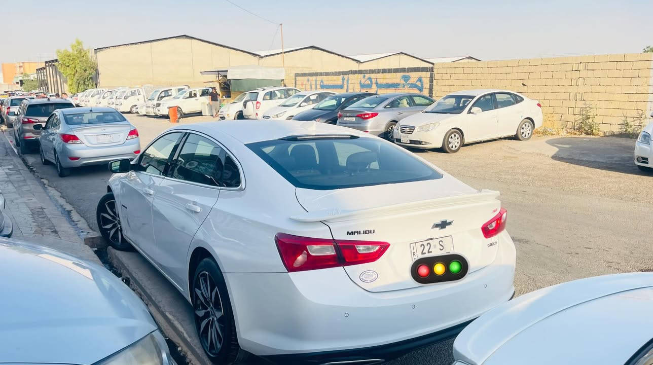 السلام عليكم ماليبو 110 وبيها مجال 
سياره بيها ٣ قطع صبغ 
وبيها تيزاب بالسقف  

موديل 2024 
ماشيه ١٩m
سياره جديده وجاهزه وإني الشرعي كلو جديد سنويا هزه رقم  

مكان الموصل ايسر معرض الكرم 
***********
