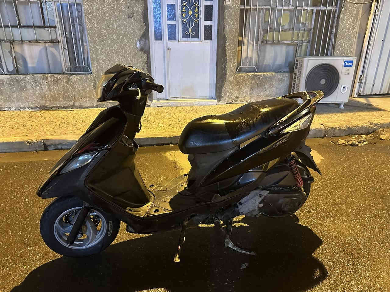 السلام عليكم دراجه ماكس ثعلب جديده سعره ٦٠٠ وبيهه مجال.   ***********
