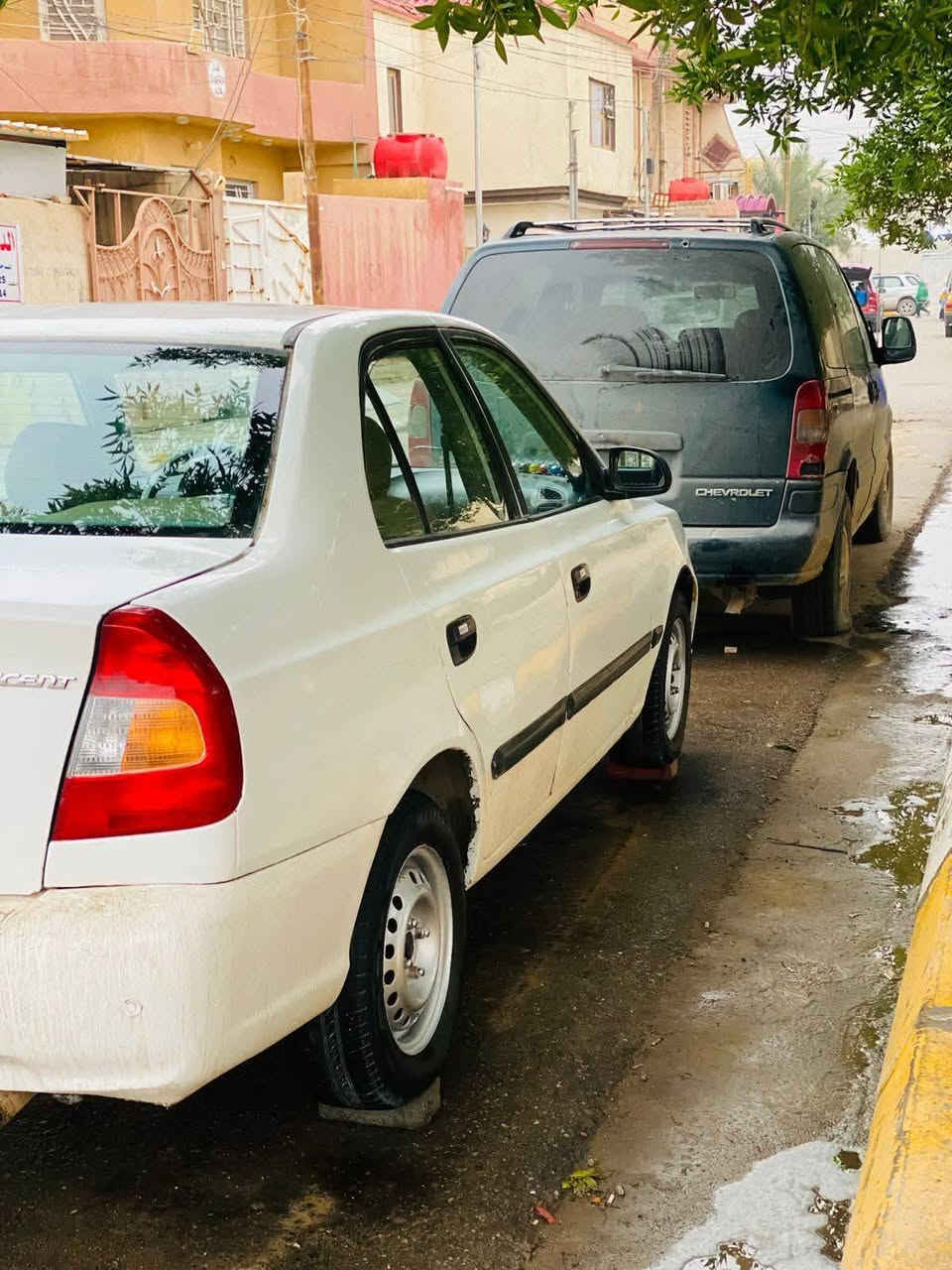 سلام عليكم شباب سياره البيع مكاني كربلاء رقم نكليزي بغداد بسمي تحويل مباشر اكسنت موديل 2000 مكينه 1600 وكيركفاله مصبوغ جماليه سياره حلوه مال جناي مكاني كربلاء حي صمود السعر على خاص اريد البيع مستعجل والله محتاز عندي ضروف رقم مبايل ***********
