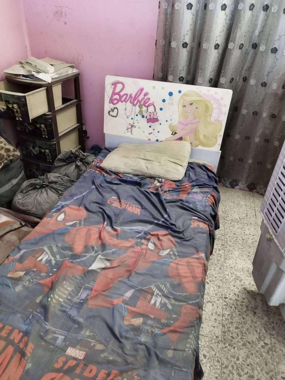السلام عليكم 
غرفه نوم تركيه 10قطع بسعر مناسب جدا مال مستعجل بسعر 750الف مابيها اي ضرر بس تحتاج ترتيب بسيط والجربايه بيها صوميا
ومتوفر غرفه نوم اطفال حجمها حلوو سريرين وملحقين بسعر 200الف 
مكان بغداد بلديات ***********
