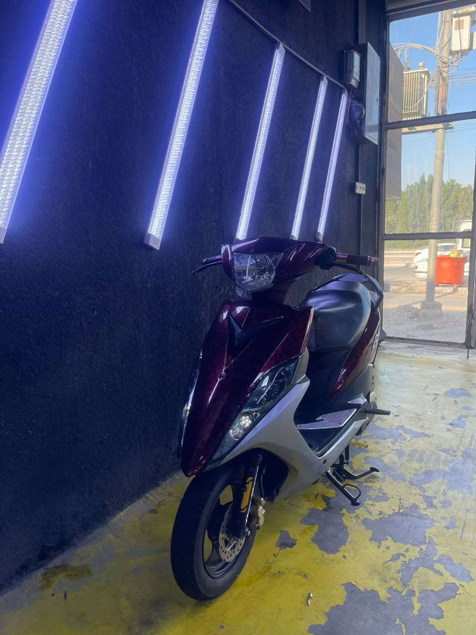 السلام عليكم
تفاصيل اول صوره


**إذا كنت صاحب هذا الإعلان وتريد حذفه لأي سبب، رجاءا أرسل رسالة إلى الدعم الفني**