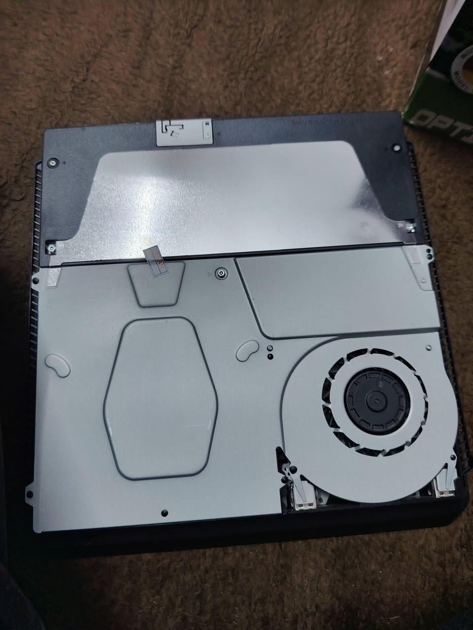 سلام عليكم بلي فور سلم مهكر كامل ماحقاته جوستك وحدة اصلي مالته بلادي والثانيه بالة يعني اصلية والاصليات تعرفون اسعارهن أو ويا 5 لعبات ومكتبة كيم باتو يعني تكدر تنزل أي لعبه أبالك بدون متروح لأبو مكتبه  جهاز لوك ممفتوح كدامكم  براغية گبس ويا يو بي إس 850 وكارتونتة استخدمتة بس 4 مرات الله شهد انطي بي ضمان الجهاز سعرة 325 وذا تريد تستفسر اكثر مكاني بغداد قرب بسماية ***********
