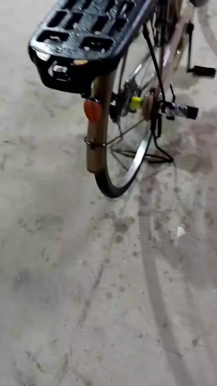 السلام عليكم باسكل للبيع موديل21 ختم ويل وره وامامي شركه سونتوس مال حاويه سعر170وبي مجال بسيط مع الغراض


**إذا كنت صاحب هذا الإعلان وتريد حذفه لأي سبب، رجاءا أرسل رسالة إلى الدعم الفني**