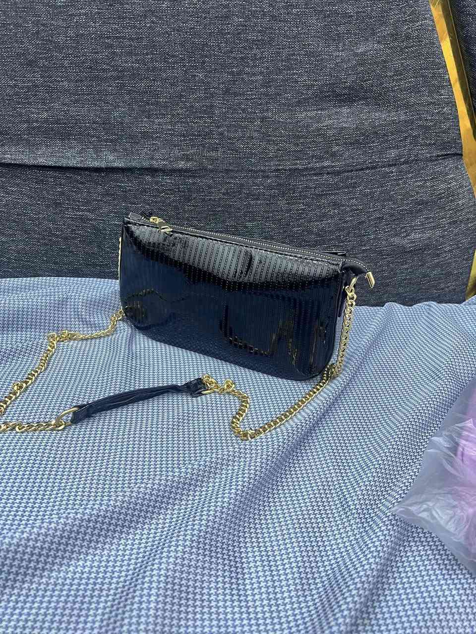 السعر 6
الحجز ***********📞
موديلات جنن 👜
