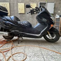 السلام وعليكم  فورزه 08 للبيع دراجه كلش حلوه  عليها ام بي ثري دوس جنطة...