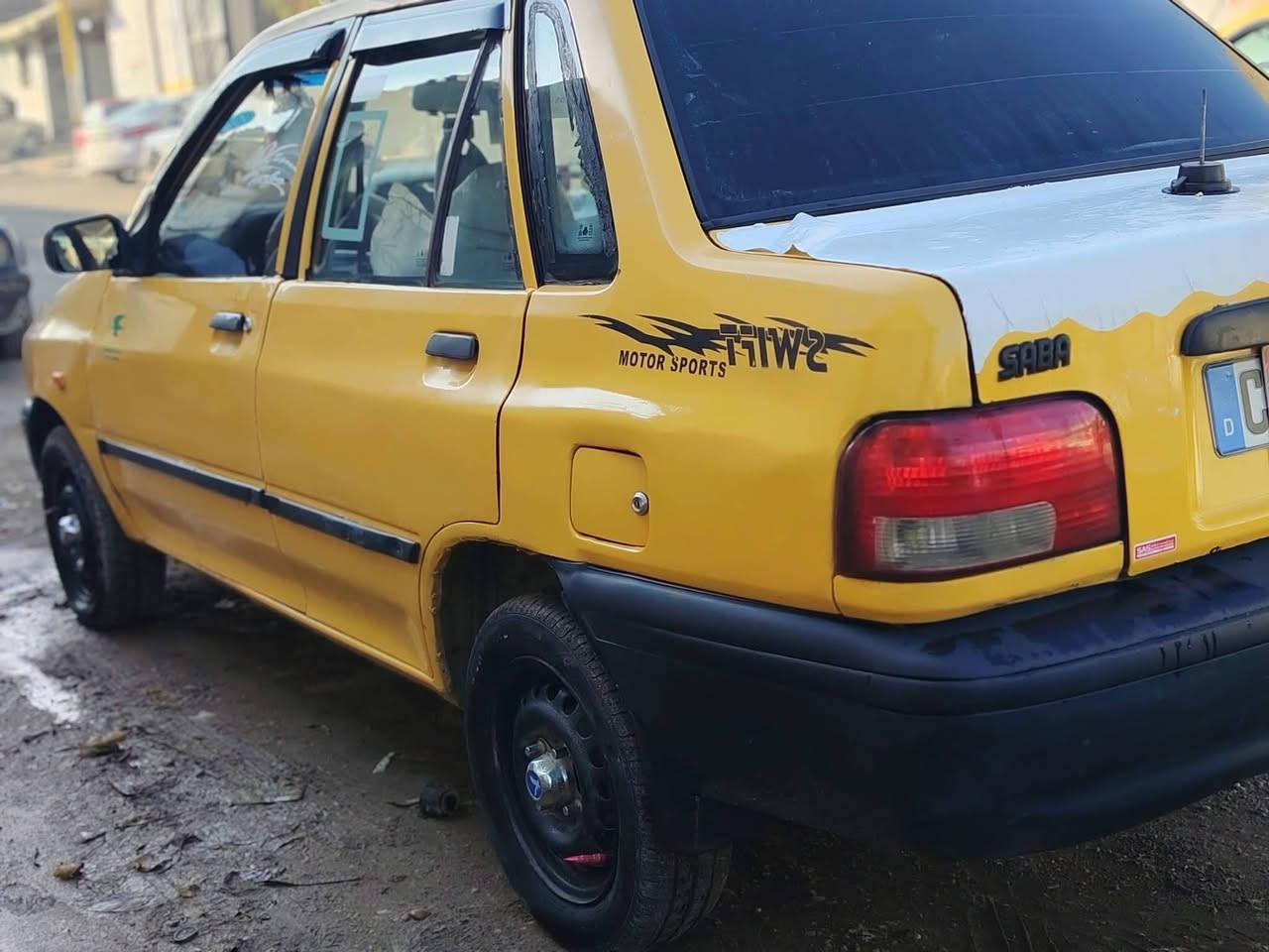 السلام عليكم
للبيع سايبه 2011 
كير +محرك +طخم +تبريد + تدفئة  شرط جديد 
شاشه وطخم سماعات جديد فول 
سنويه نهايه 2026 صاحبها الشرعي موجود شرط التحويل 
كابون بانزين وايرمنيه شرط 
والسياره نضيفه مثل ما موضح بل صور 
السعر 950 مستعجل على بيعتها تواصل ***********  واتساب 
موصل
