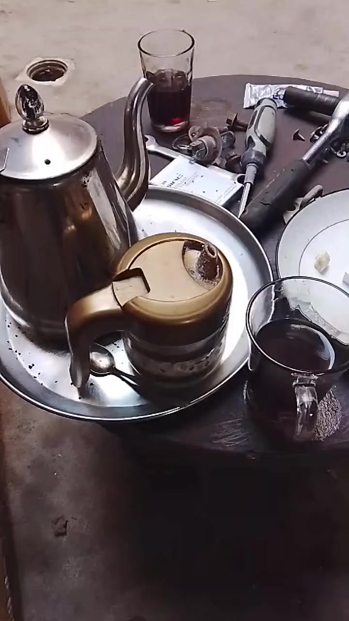 سلام عليكم ادوات فتون تفصيخ شنو محتاج موجود العنوان بغداد الدوره نهايت شارع 60 المحل اتصل وبل خدمه ***********
*********** اياد
